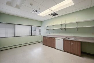 330 2nd Ave S, Minneapolis, MN to rent Interior Photo- Image 2 of 12