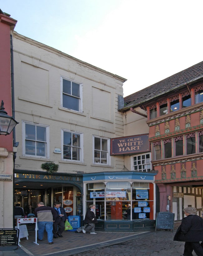 More details for Market Pl, Newark - Retail to Rent