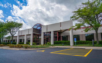 800 N Commerce St, Aurora, IL for sale Building Photo- Image 1 of 1