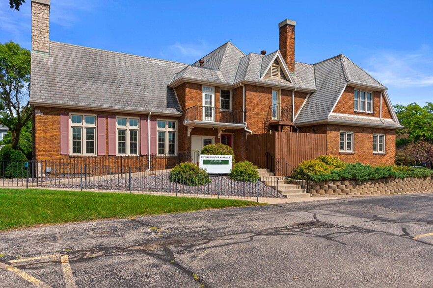 1501 Clark St, Stevens Point, WI for rent - Building Photo - Image 3 of 20