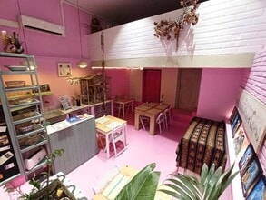 Retail in Barcelona, Barcelona to rent Interior Photo- Image 2 of 19