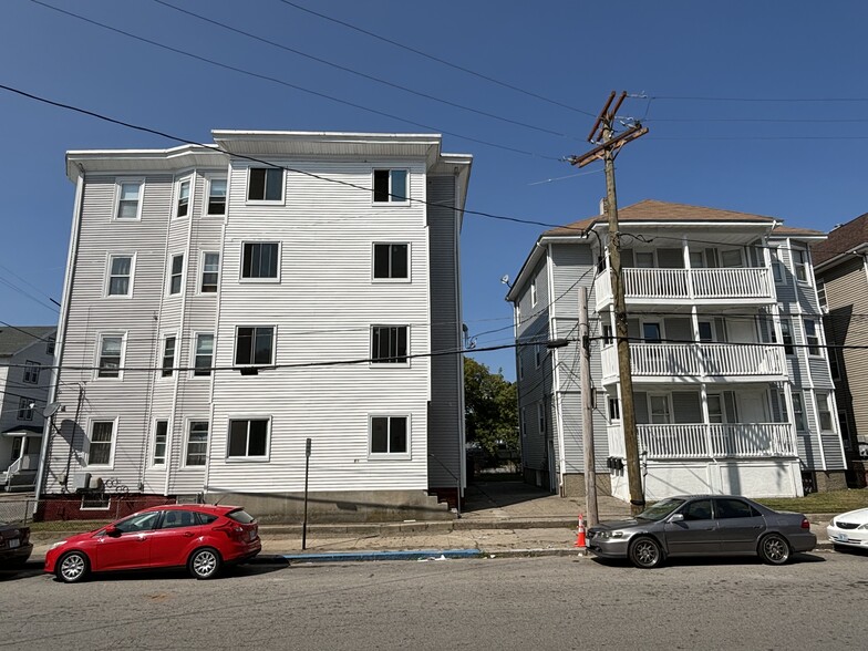 79-81 Fales St, Central Falls, RI for sale - Primary Photo - Image 1 of 1