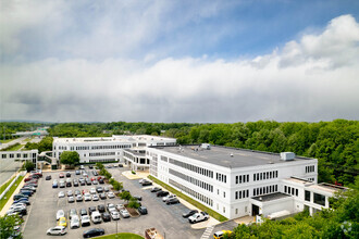 800 Prides Crossing, Newark, DE for rent Building Photo- Image 1 of 2