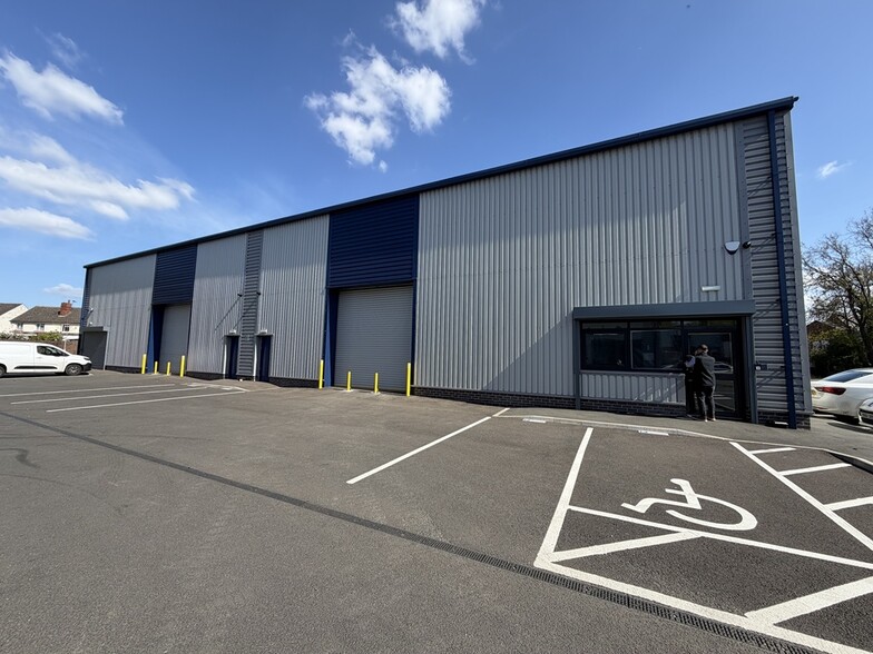 Cradley Rd, Dudley to rent - Building Photo - Image 2 of 6