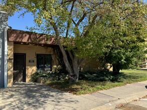 202 N Jefferson St, Mount Pleasant, IA for sale Primary Photo- Image 1 of 19