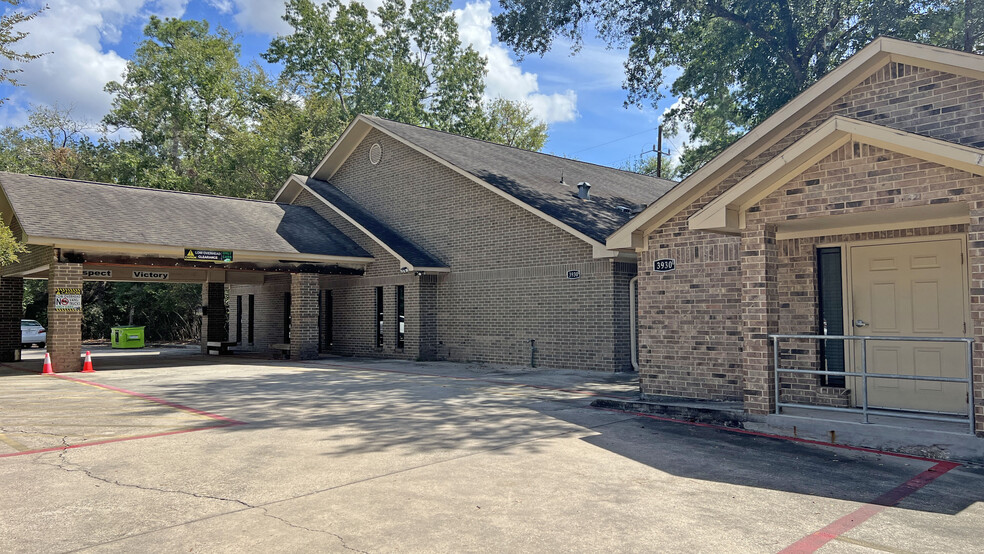 3930 Glade Valley Dr, Humble, TX for sale - Building Photo - Image 2 of 7