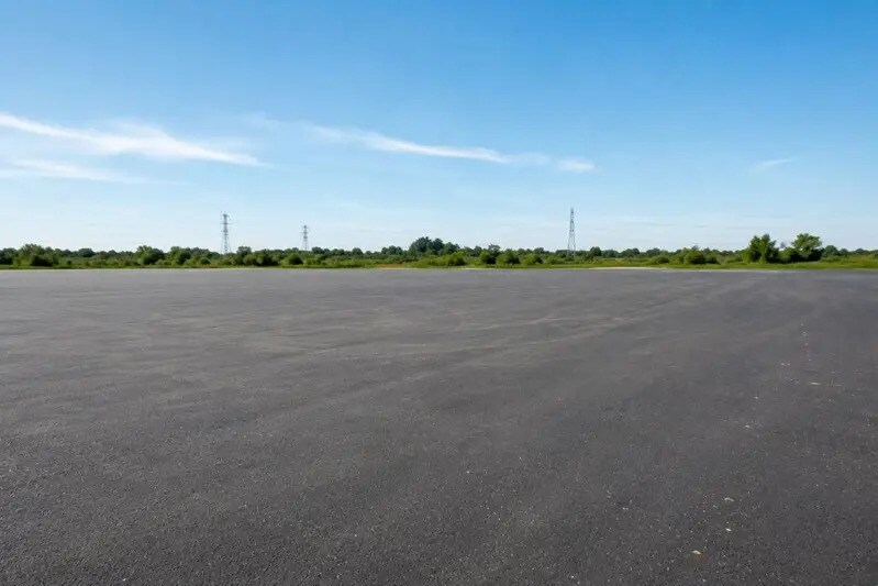 Land in Tournan-en-Brie to rent Site Plan- Image 1 of 2