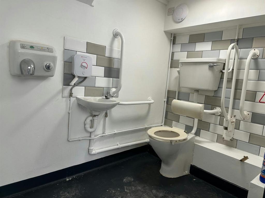 108-110 Bridge St, Worksop for sale Building Photo- Image 1 of 1