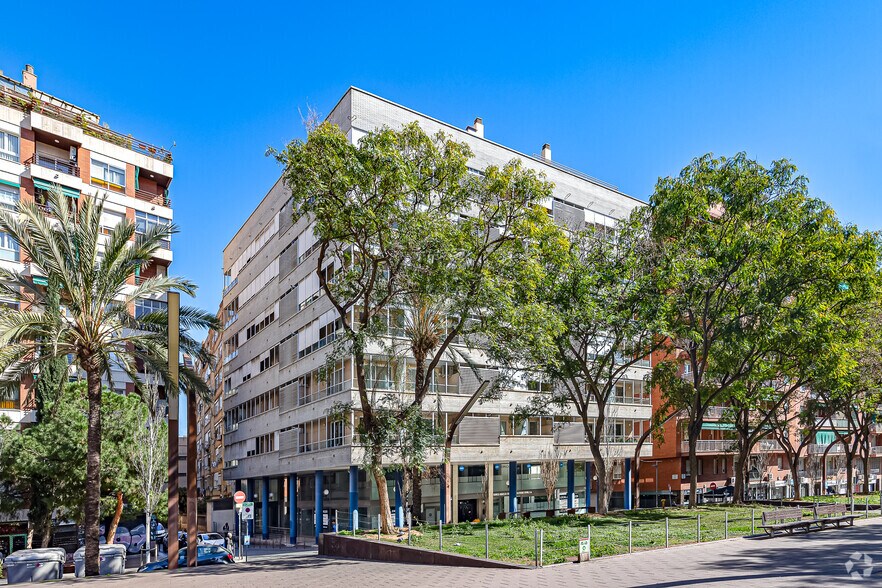 Carrer de Rosés, 1, Barcelona, Barcelona for sale - Building Photo - Image 1 of 1