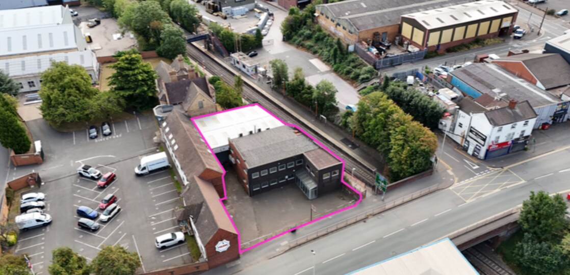 80-82 Dudley Rd, Stourbridge to rent Building Photo- Image 1 of 5