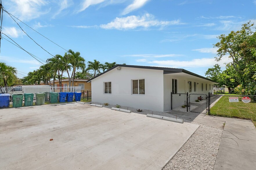 1950 NW 32nd St, Miami, FL for sale - Building Photo - Image 1 of 1