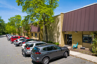 16 Passaic Ave, Fairfield, NJ for rent Building Photo- Image 1 of 7