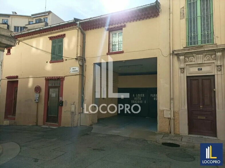 Retail in Nice for sale - Building Photo - Image 1 of 4