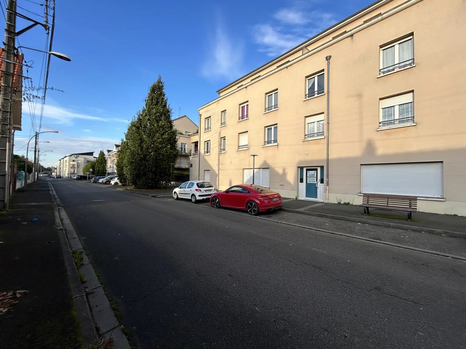 Office in Chartres to rent Building Photo- Image 1 of 8