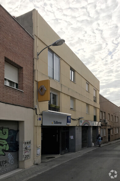 Calle De Las Islas Bermudas, 22, Madrid, Madrid for sale - Primary Photo - Image 1 of 1