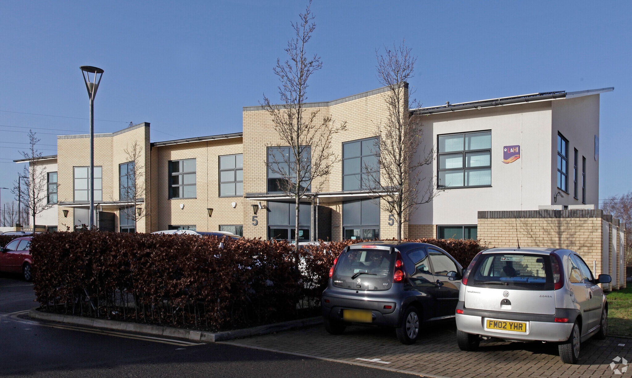 6 The Triangle, Nottingham for sale Primary Photo- Image 1 of 1