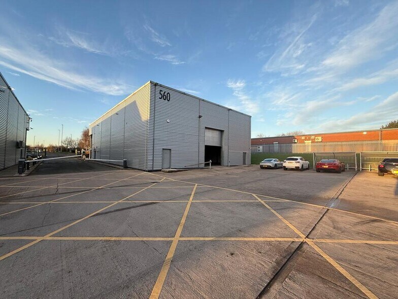 Broadway, Salford to rent - Building Photo - Image 1 of 29