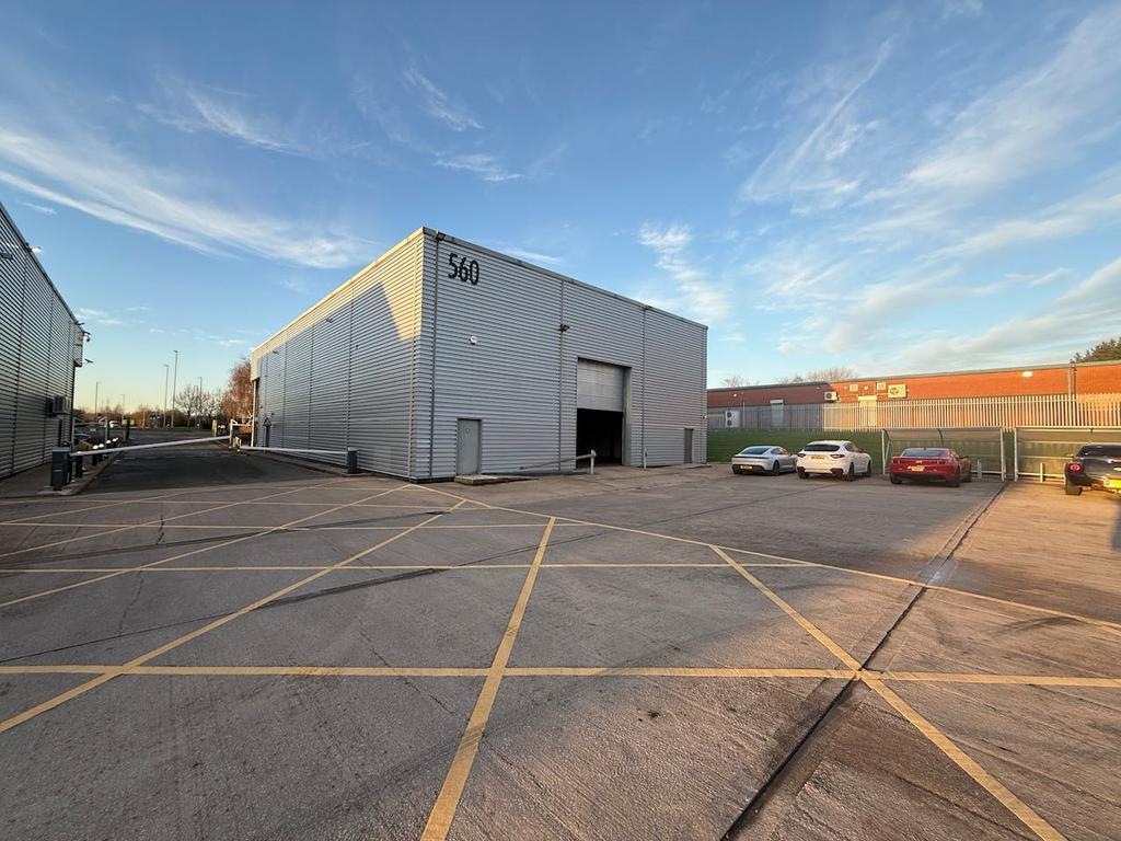 Broadway, Salford to rent Building Photo- Image 1 of 30