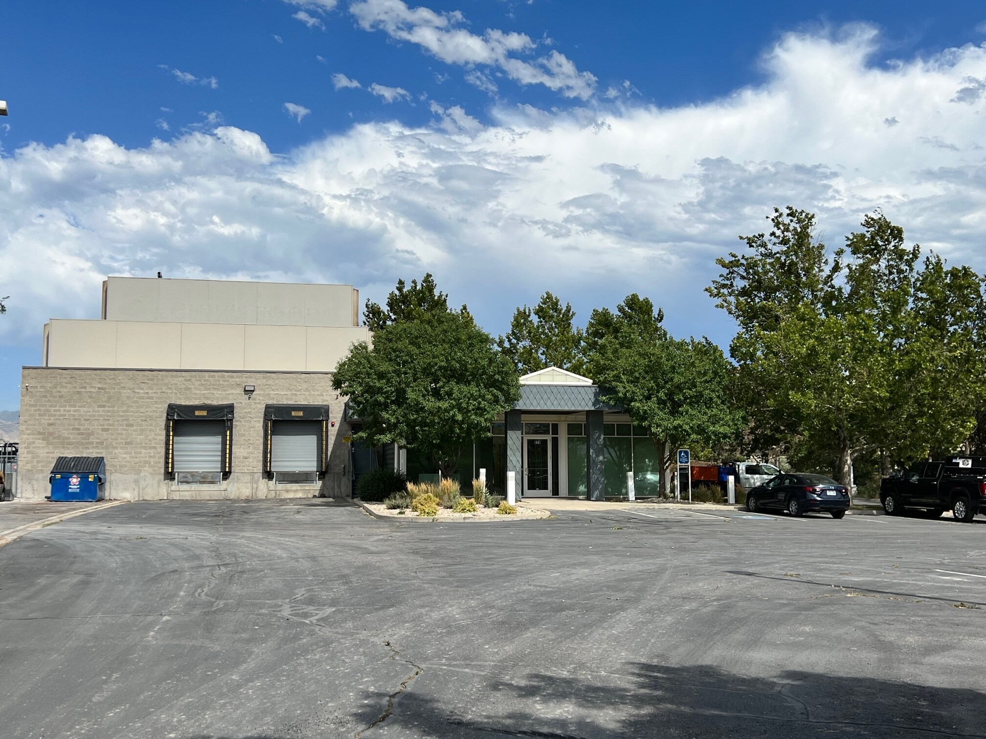 825 S Gladiola St, Salt Lake City, UT for sale Primary Photo- Image 1 of 1