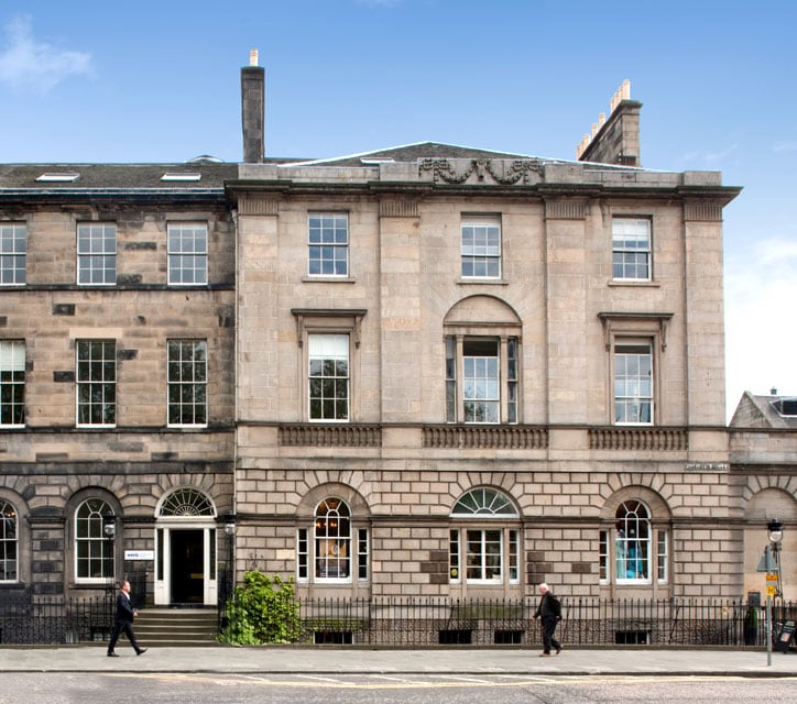 24-25 Charlotte Sq, Edinburgh for sale Primary Photo- Image 1 of 1
