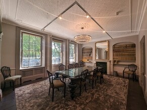 9 Queen Sq, Bristol to rent Interior Photo- Image 1 of 1