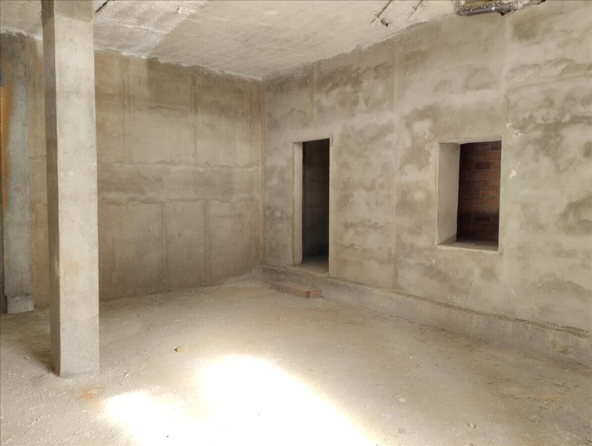 PILAS, SEV 41840 -  -  - Interior Photo - Image 2 of 5