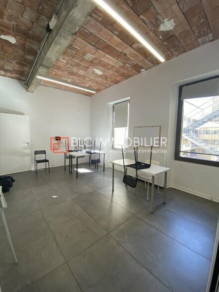Office in Marseille to rent - Interior Photo - Image 3 of 12