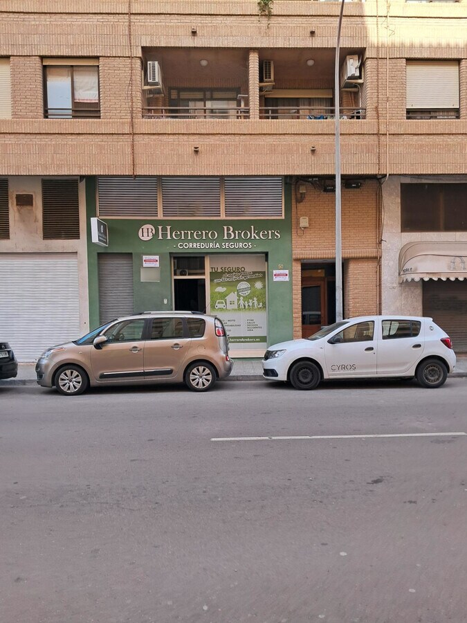 Castelló de la Plana, CST 12006 - Unit - - - Interior Photo - Image 2 of 16