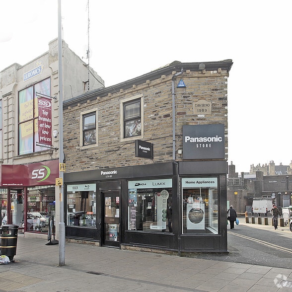 58 James St, Bradford for sale - Primary Photo - Image 1 of 1