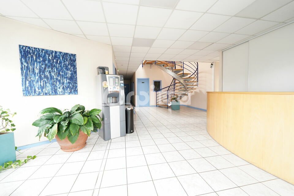 1 Impasse Du Rhône, Corbas to rent Lobby- Image 1 of 8