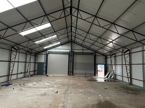3 Maritime Industrial Estate, Pontypridd to rent Interior Photo- Image 1 of 2