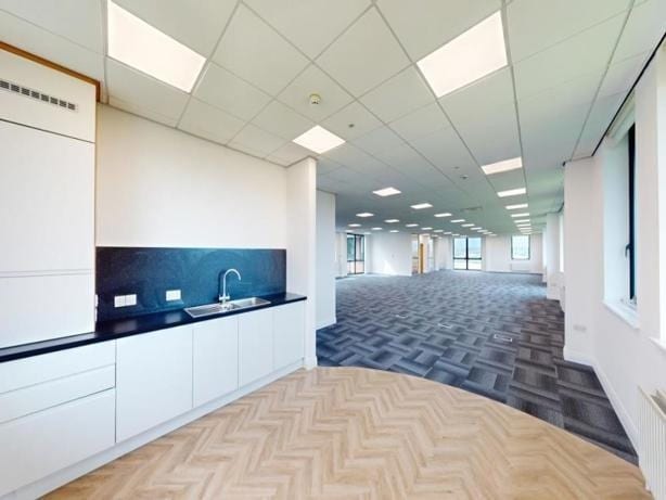7600 Daresbury Park, Warrington to rent Interior Photo- Image 1 of 10