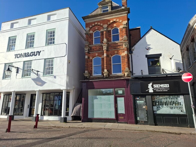 14 Market Pl, Newark to rent - Building Photo - Image 2 of 2