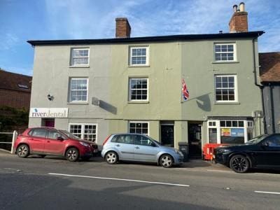 1-3 High St, Stockbridge to rent - Building Photo - Image 2 of 4