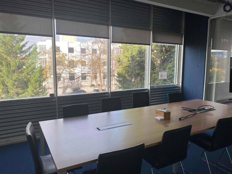 Industrial in Torrejón de Ardoz, Madrid to rent - Building Photo - Image 3 of 8