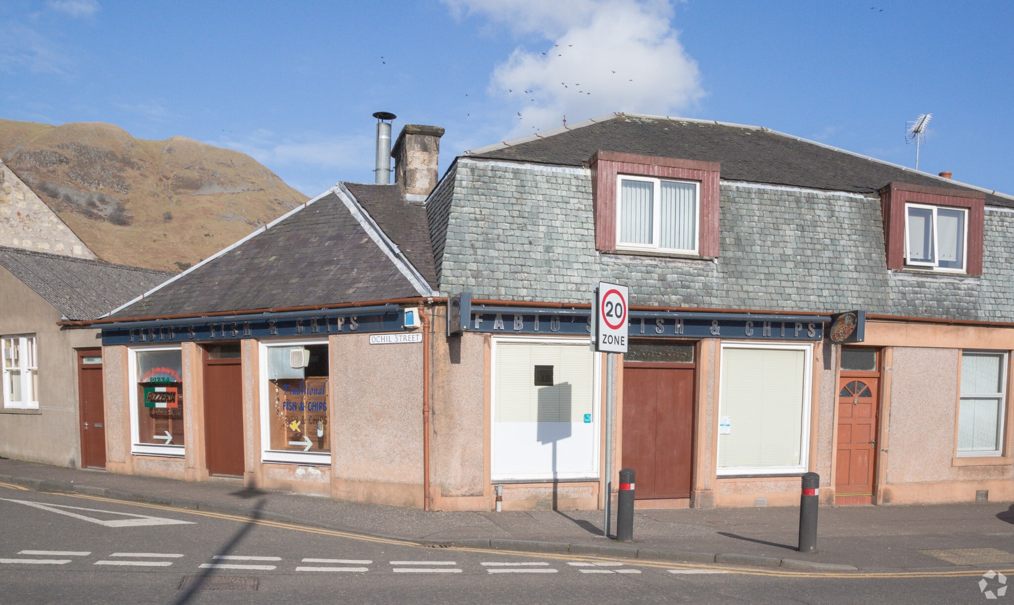104-108 High St, Tillicoultry for sale Building Photo- Image 1 of 29