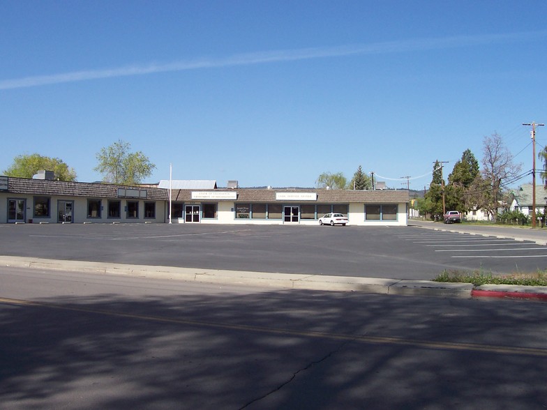 170 Russell Ave, Susanville, CA for rent - Building Photo - Image 2 of 3