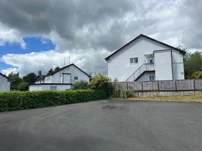 Beresford Rd, Windermere to rent - Building Photo - Image 2 of 11