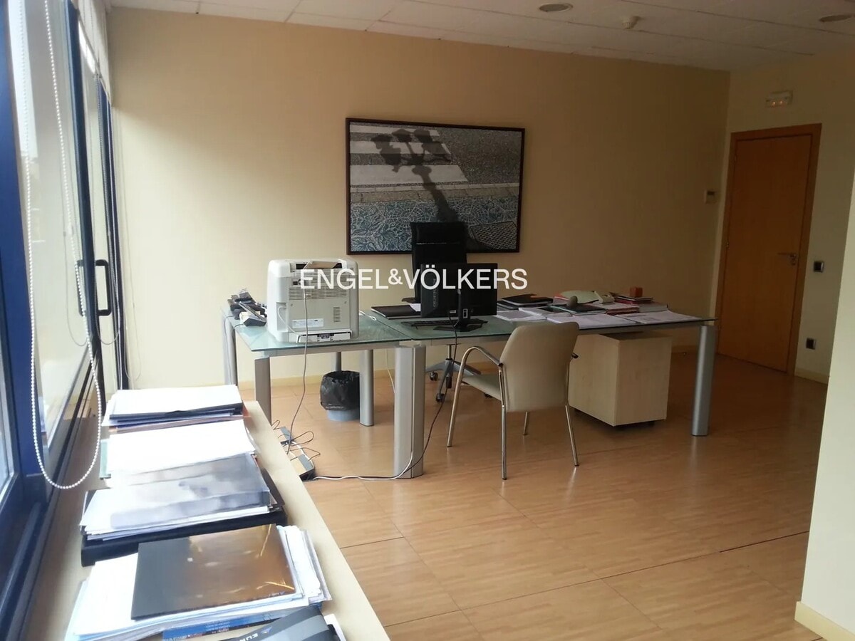 Sant Cugat del Vallès, BAR 08172 - - - Interior Photo - Image 1 of 5