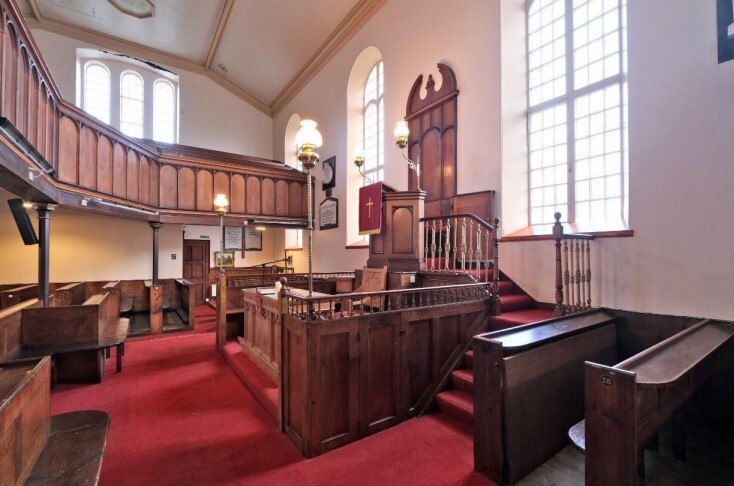 Specialist in Alford for sale - Interior Photo - Image 2 of 2