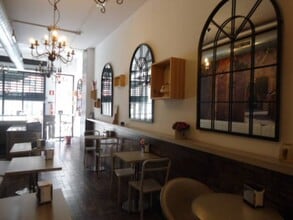 Retail in Manresa, Barcelona to rent Building Photo- Image 1 of 9