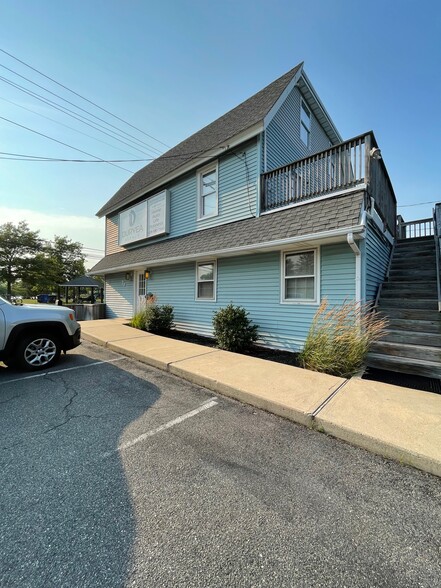 79 N Main St, Manahawkin, NJ for sale - Building Photo - Image 1 of 1