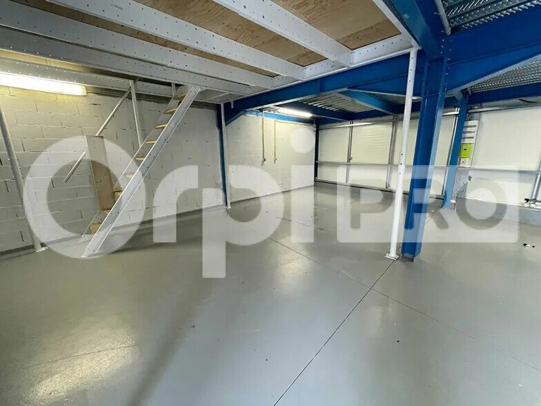 Light Industrial in Villenoy for sale - Building Photo - Image 2 of 5