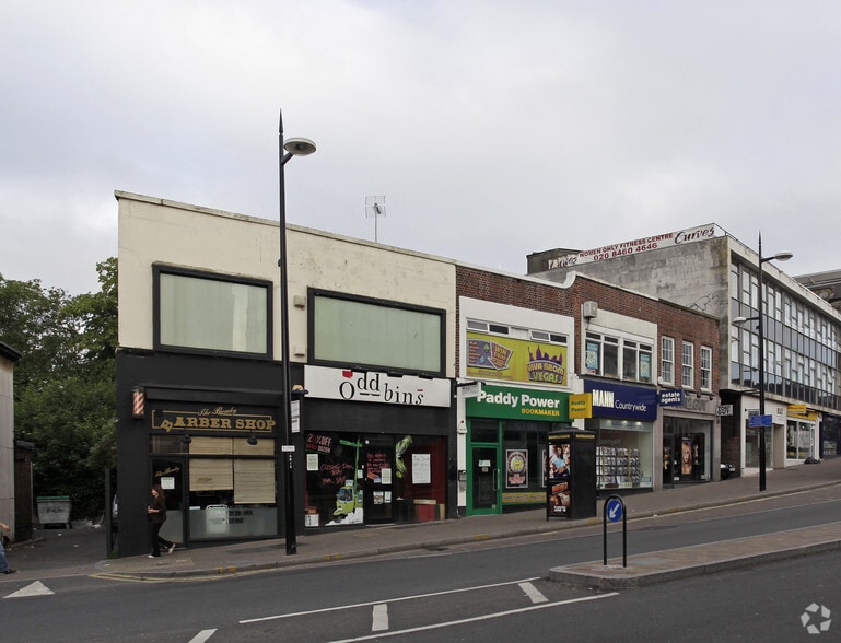 High St, Bromley to rent - Primary Photo - Image 1 of 27