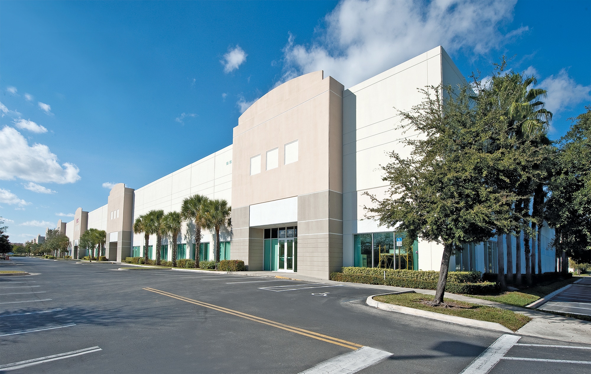 2100 SW 2nd St, Pompano Beach, FL to rent Building Photo- Image 1 of 1