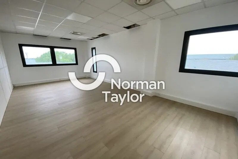 Industrial in Montpellier to rent Building Photo- Image 1 of 13