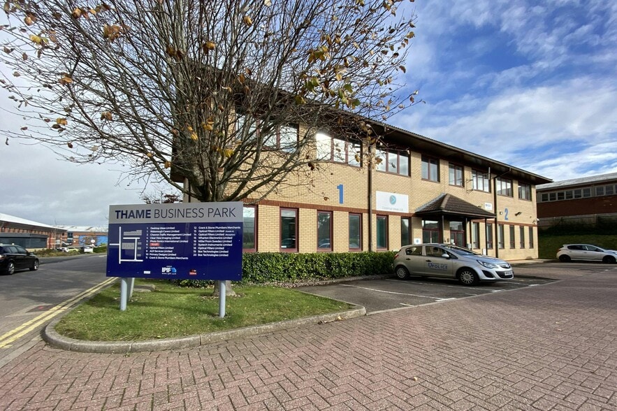 2 Wenman Rd, Thame to rent - Building Photo - Image 3 of 5