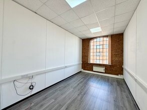 123-131 Bradford St, Birmingham to rent Interior Photo- Image 1 of 3