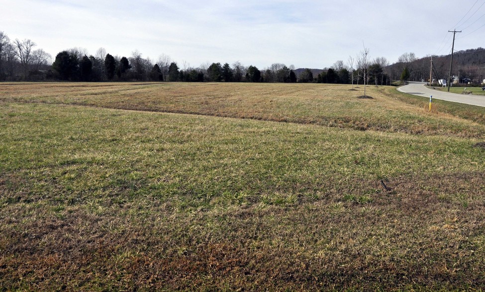 Route 62, Eleanor, WV for sale - Primary Photo - Image 1 of 1