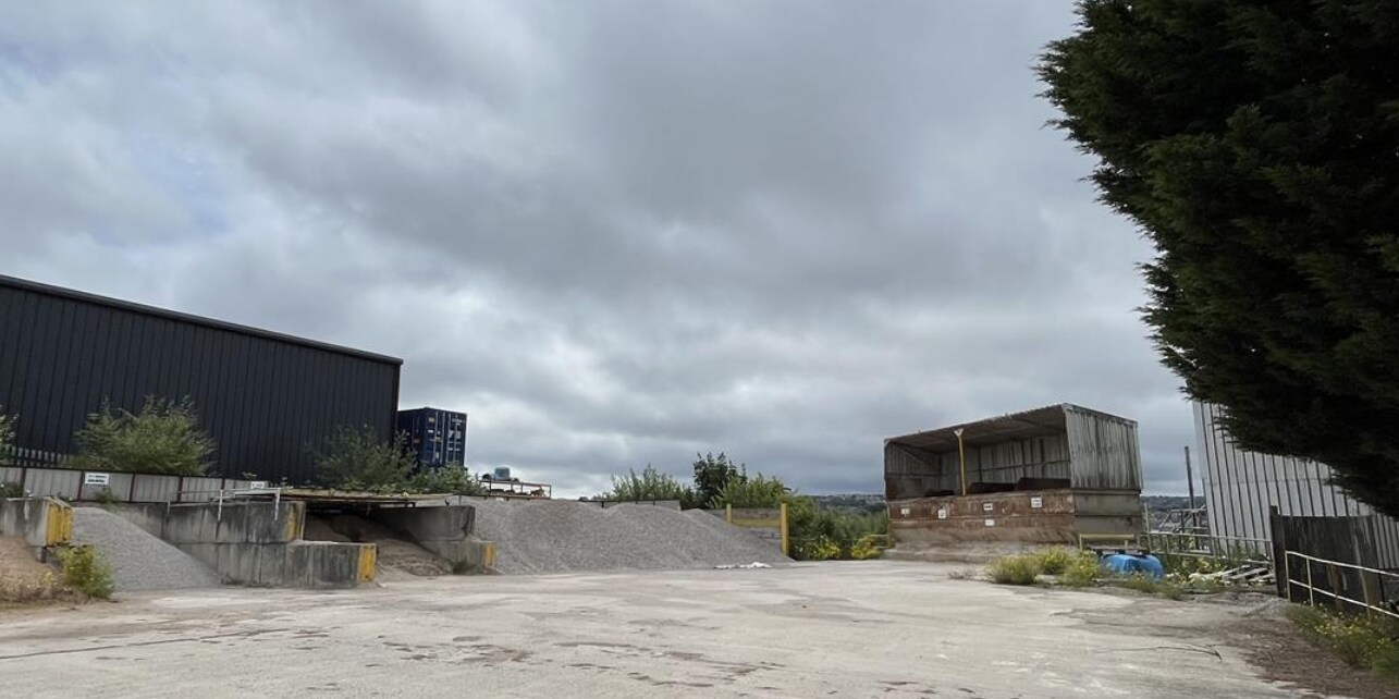 Hall Ln, Bradford for sale Primary Photo- Image 1 of 1